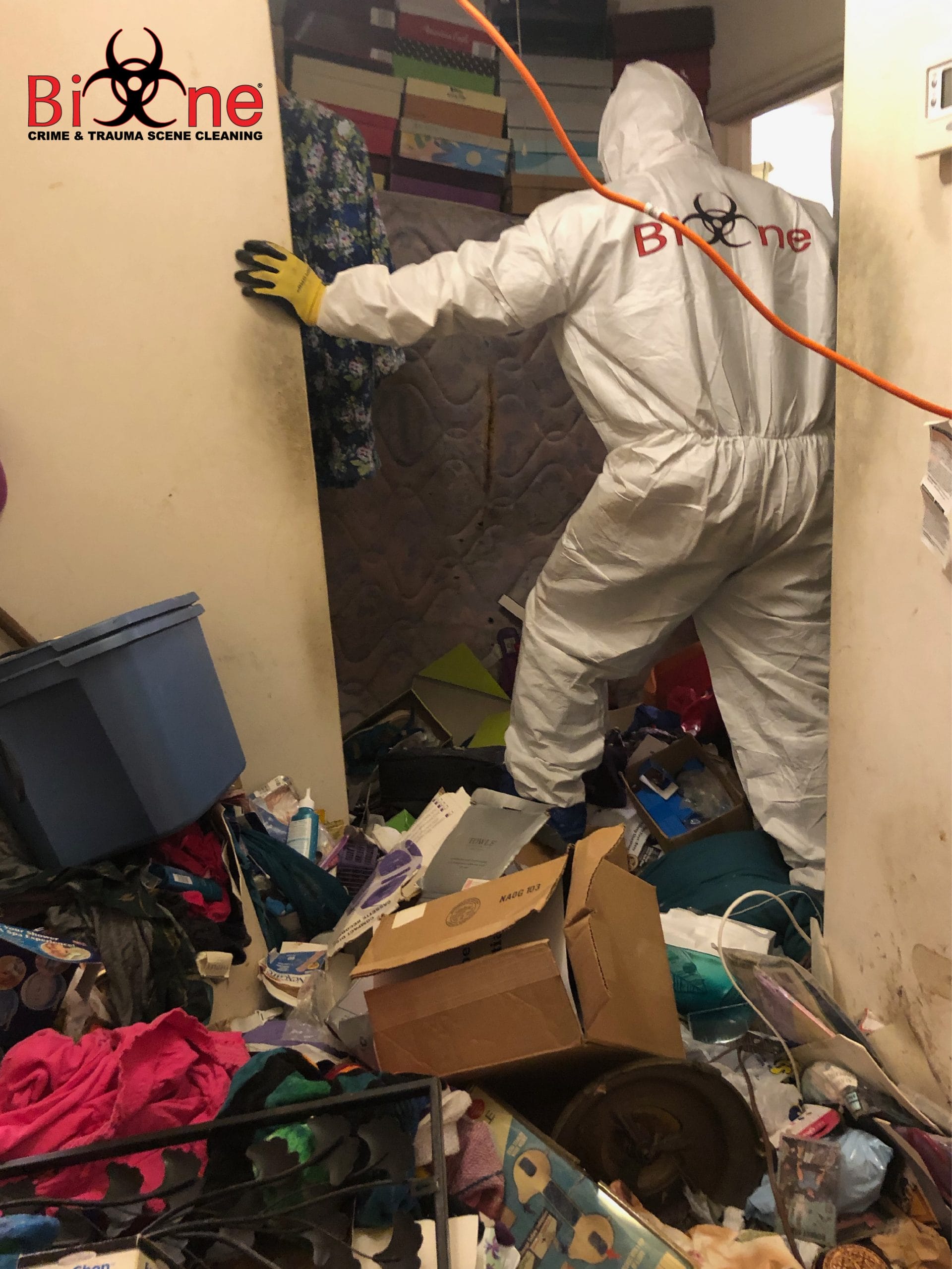 Hoarded properties pose multiple health and safety threats. Bio-One of St Paul specialists are ready to tackle these scenarios with care, compassion, and discretion.